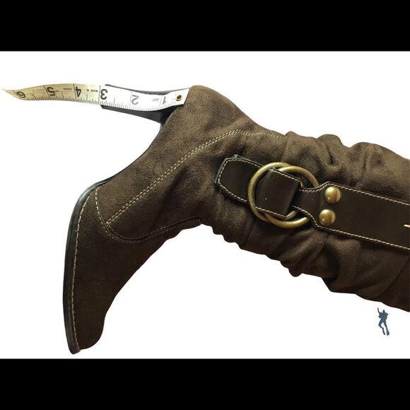 Predictions brown Suede boots. Size 6 1/2 - Picture 4 of 8